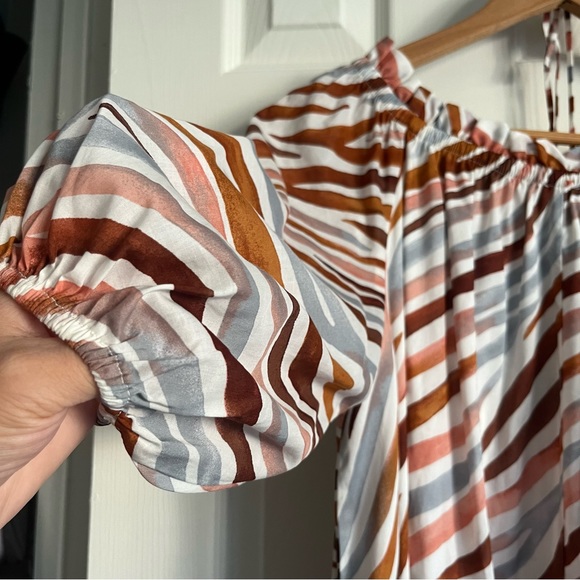 Formal flattering maxi dress. Colorful maxi dress, hand puff style dress - Picture 10 of 10